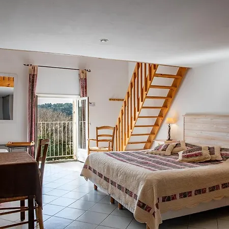 Guest house De La Lause 3*