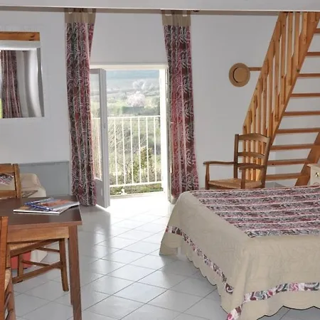 Guest house De La Lause 3*